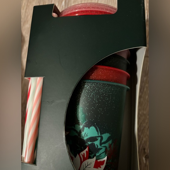 New Starbucks Holiday Glitter Reusable Cold Cups Set of 5 Cups 24 oz Christmas - Picture 8 of 9